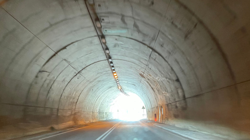 Linha 5 no Lago Michigan, debate ambiental e o desafio técnico do túnel A Linha 5 no Lago Michigan reacende o debate ambiental e evidencia o desafio técnico do túnel submerso. Paulo Roberto Gomes Fernandes analisa os aspectos de engenharia envolvidos.